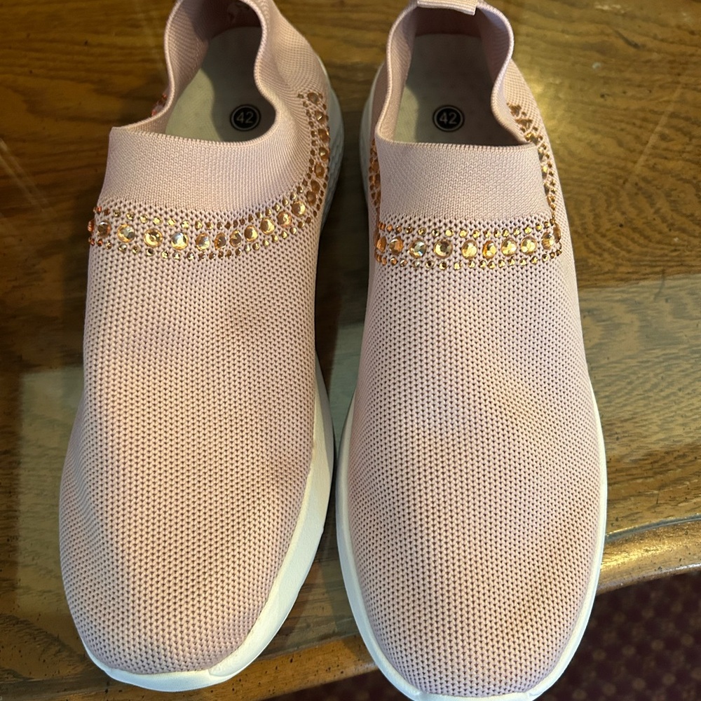 NWOT Pink Slip-On Women's Rhinestone Shoes